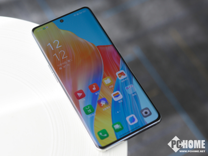 OPPO A1 Pro體驗(yàn)：120Hz雙曲屏 兼顧大視野、好手感(圖2)