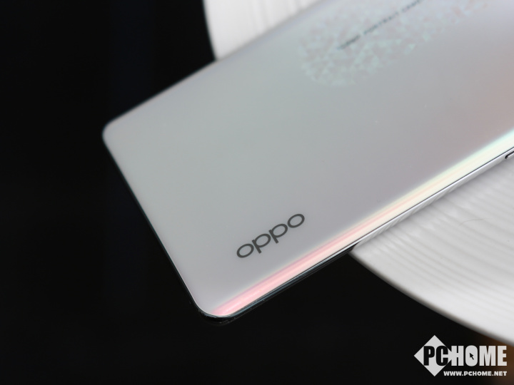 OPPO A1 Pro體驗(yàn)：120Hz雙曲屏 兼顧大視野、好手感(圖5)