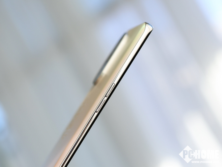 OPPO A1 Pro體驗(yàn)：120Hz雙曲屏 兼顧大視野、好手感(圖6)